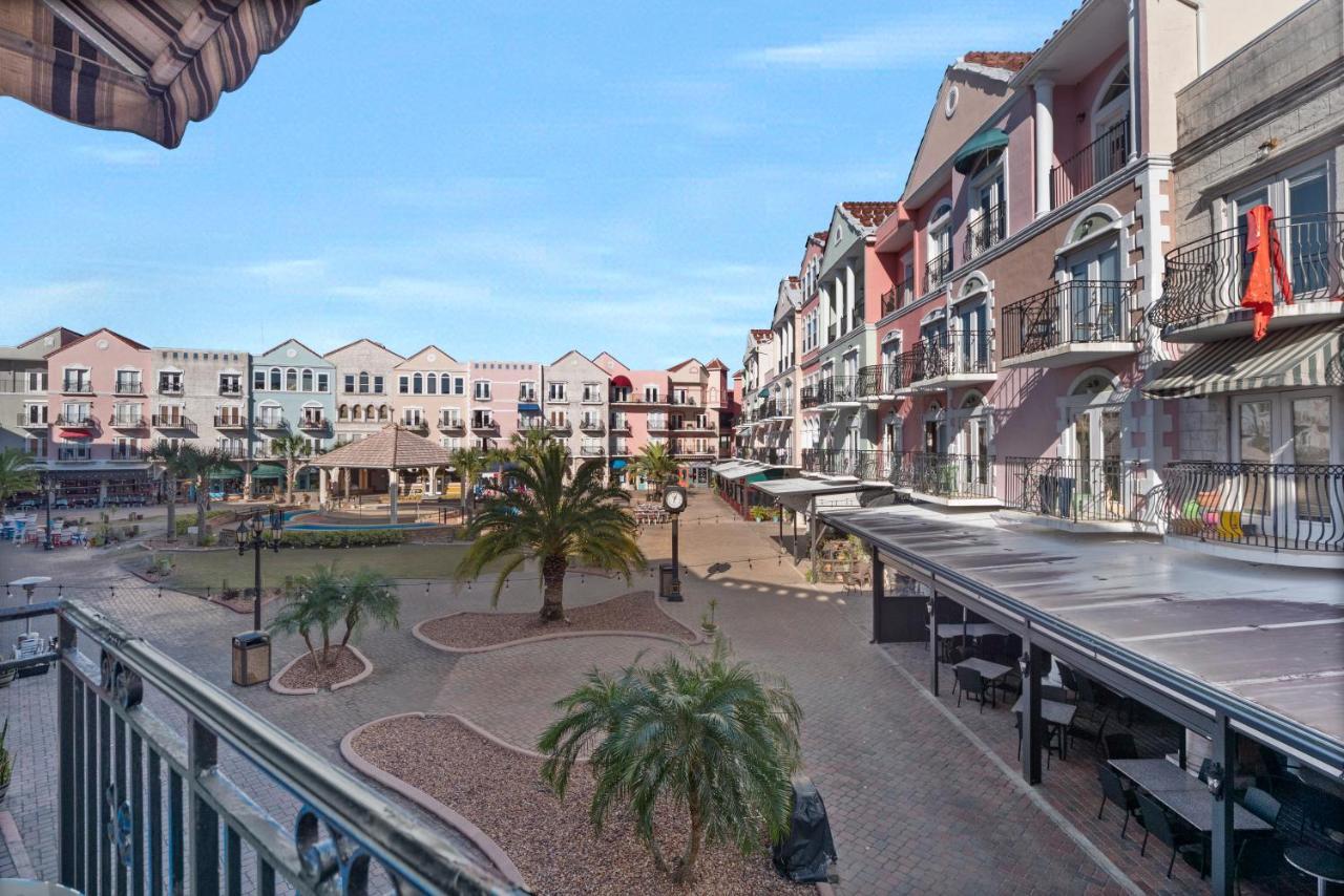 Couples Getaway - Sweet Retreat - European Village Location