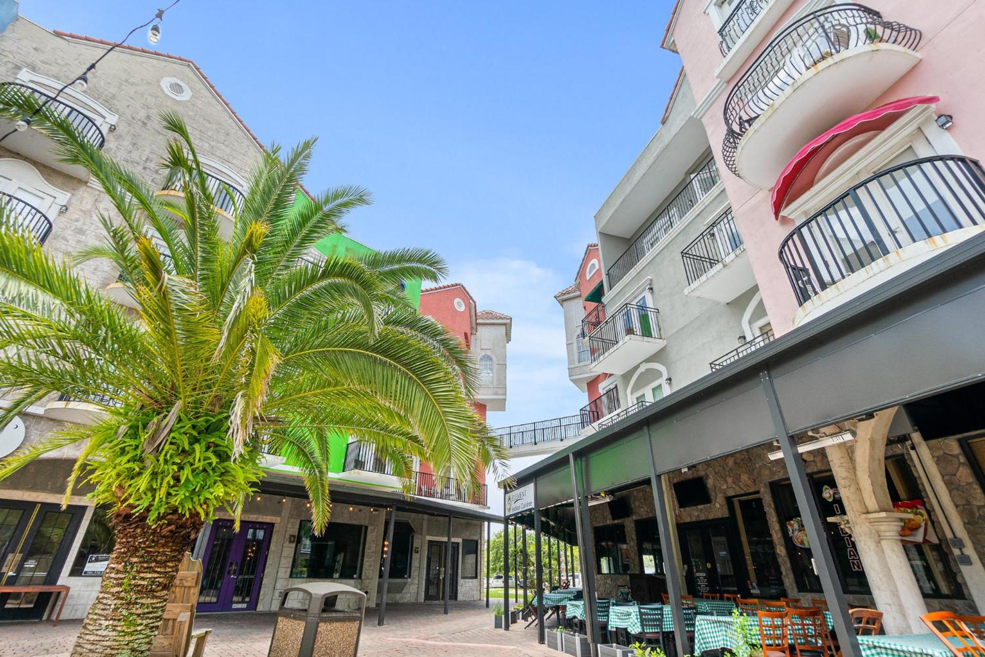 Couples Getaway - Sweet Retreat - European Village Location