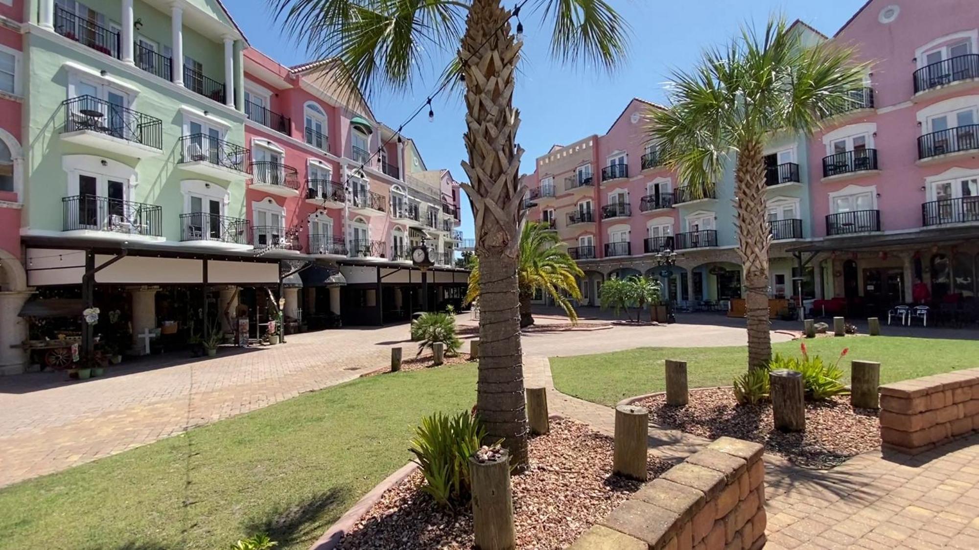 Couples Getaway - Sweet Retreat - European Village Location *